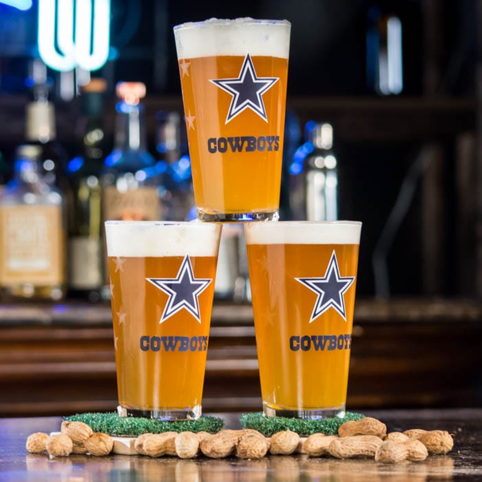 Dallas Cowboys NFL pint glasses, snacks, and coasters are a great gift for men.