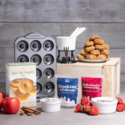 Satisfy his sweet tooth with home-baked donuts dipped in gooey chocolate with our Fon-Donuts Crate. Don’t mind if I fondue!
